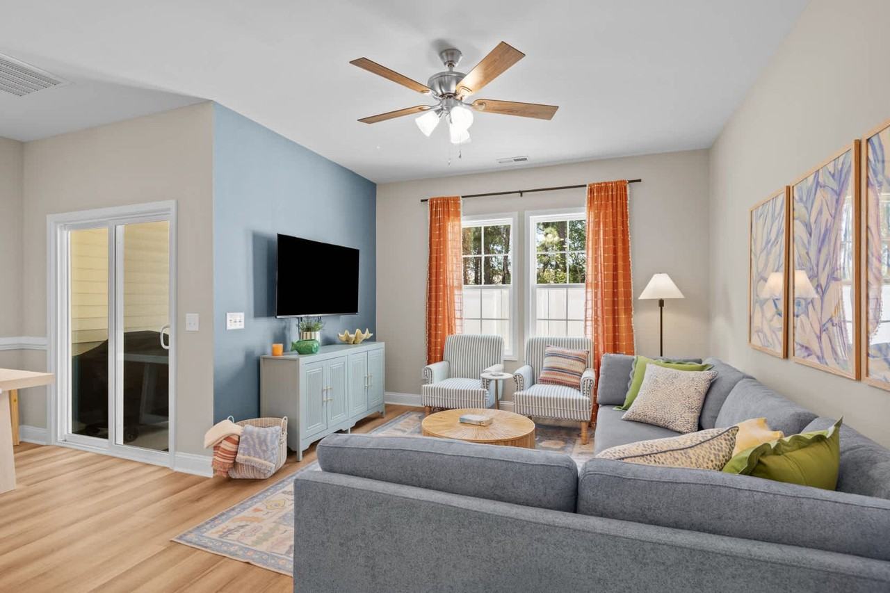 172 Coastline Cir - Photo 6 of 14