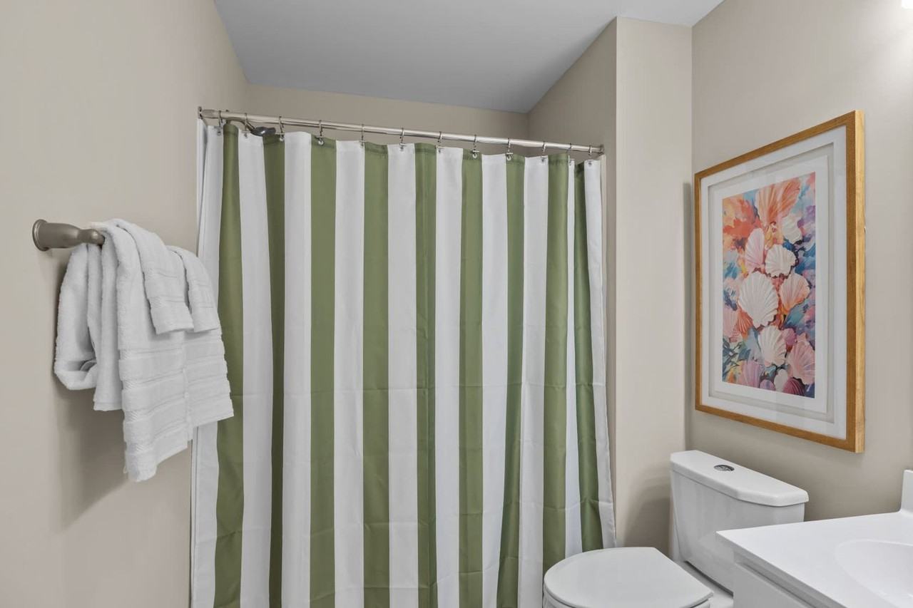 172 Coastline Cir - Photo 7 of 14
