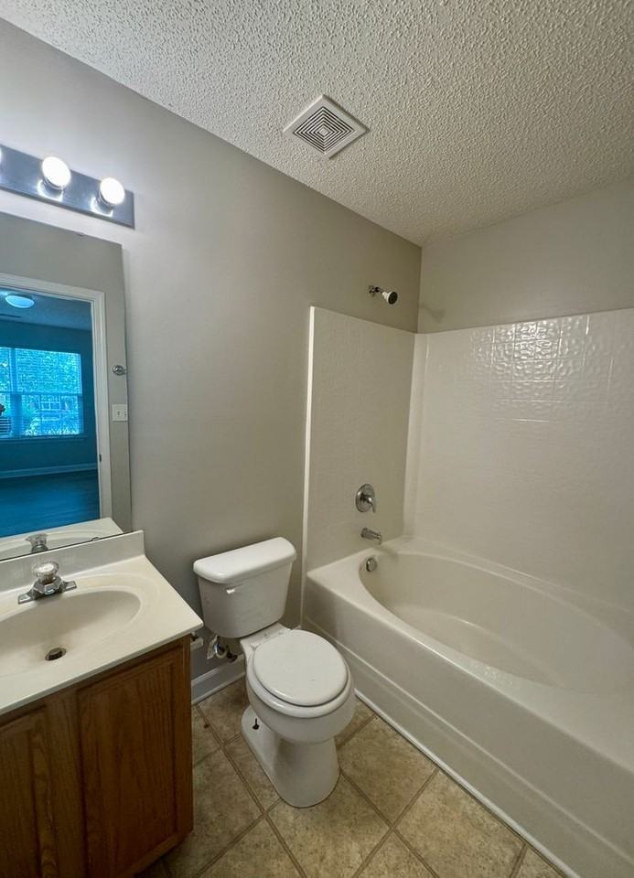 521 River View Dr - Photo 5 of 13