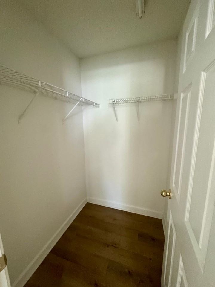 521 River View Dr - Photo 6 of 13