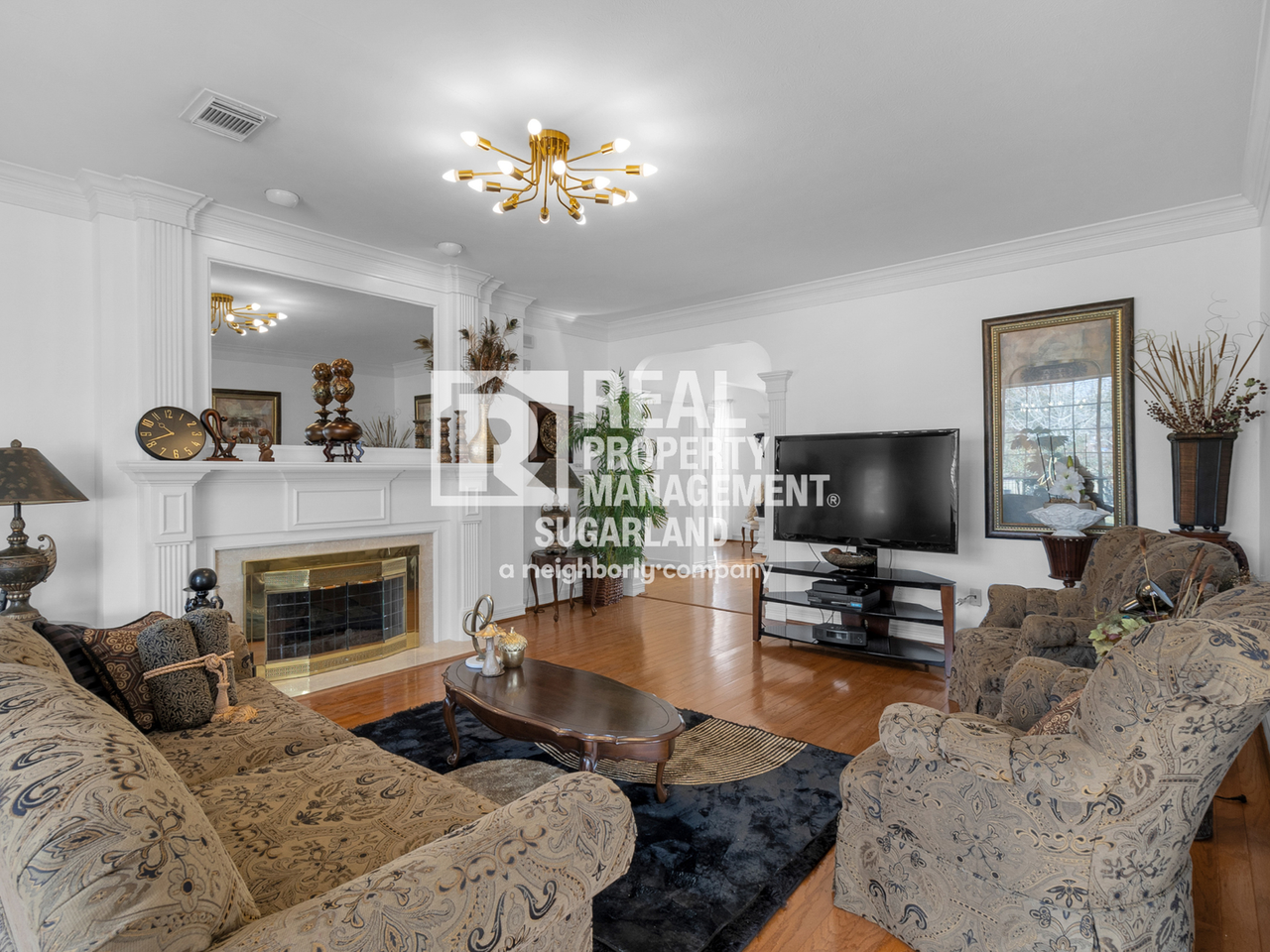 4410 Heatherwilde St - Photo 2 of 50