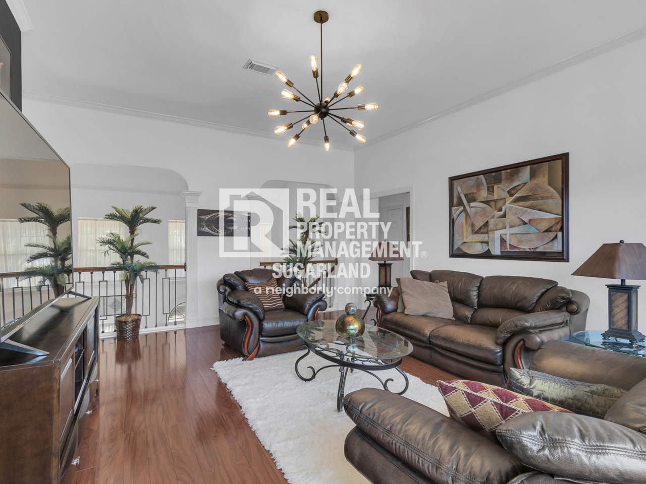 4410 Heatherwilde St - Photo 5 of 50