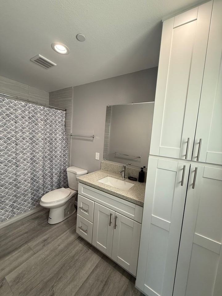 5276 Imperial Ave - Photo 3 of 10