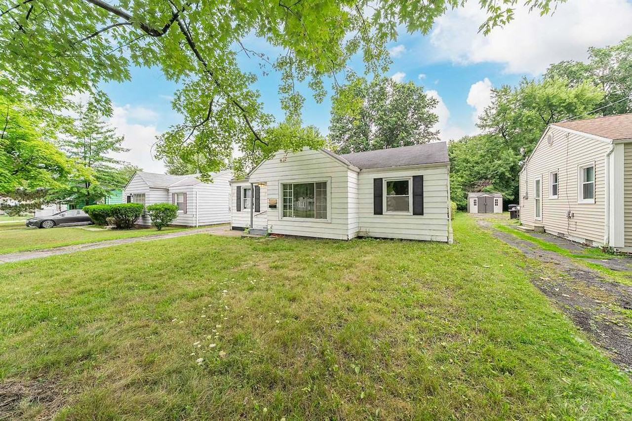 2533 Greenvale Rd - Photo 4 of 37
