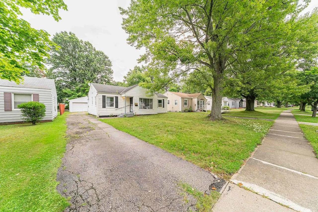 2533 Greenvale Rd - Photo 5 of 37