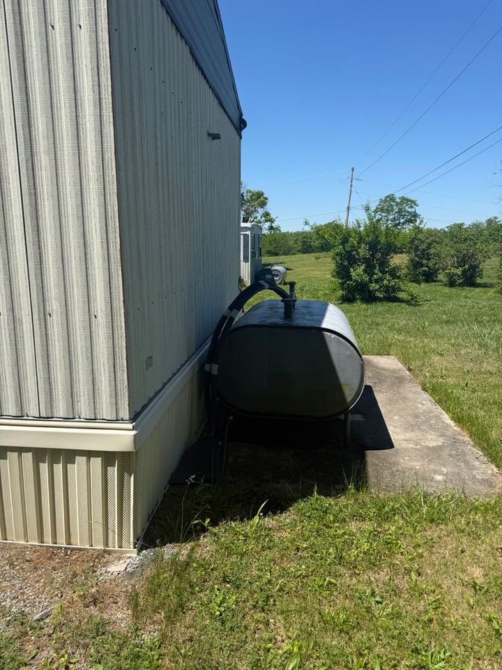 415 Meadowbrook Rd - Photo 5 of 11