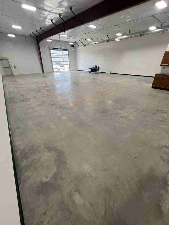 628 Enterprise St N - Photo 6 of 17