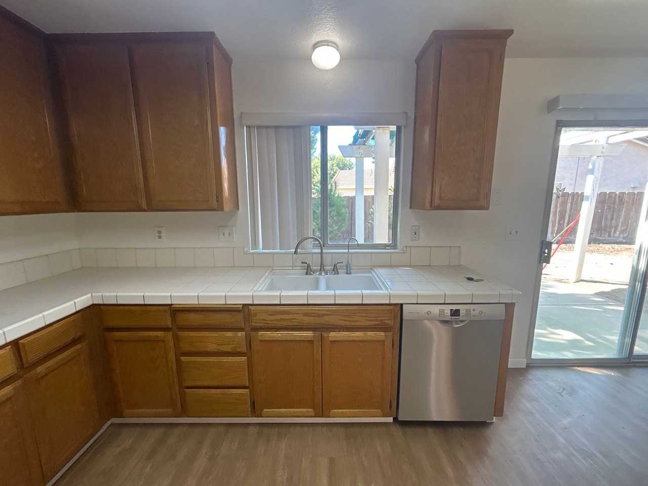 1589 Joett Dr - Photo 6 of 16