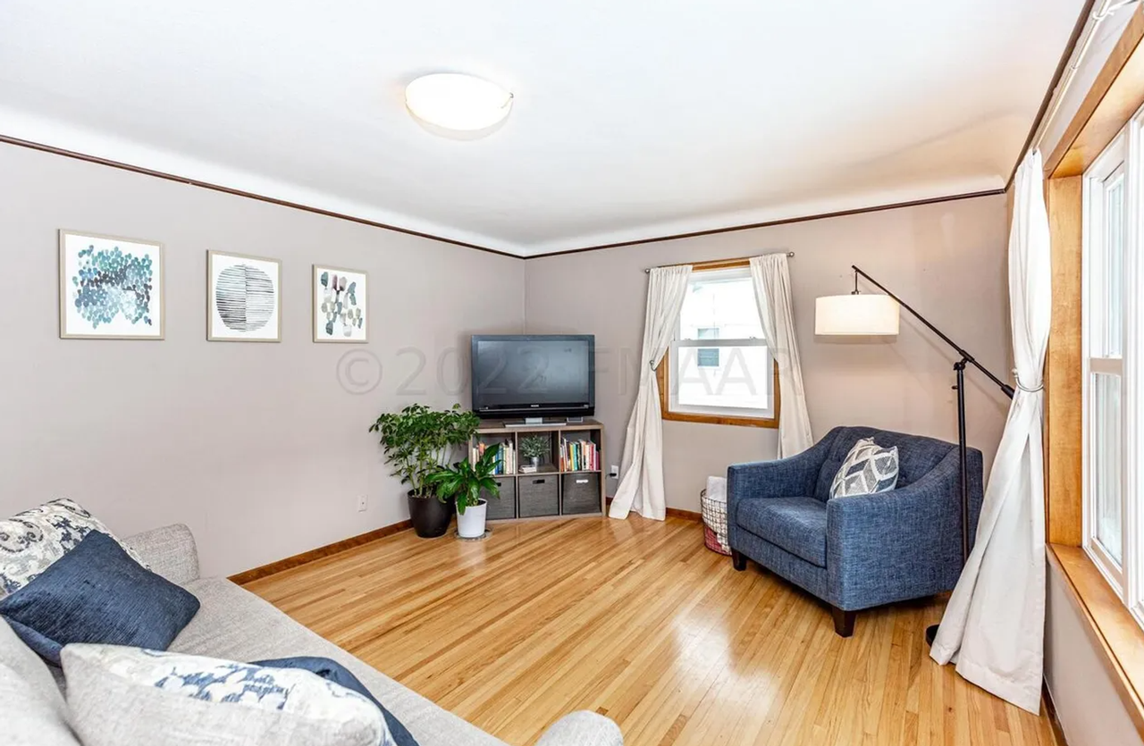 1622 3rd St S - Photo 3 of 23