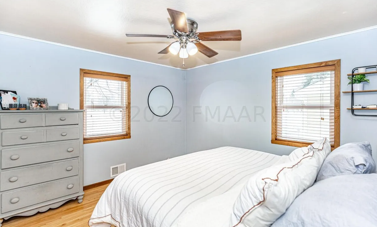 1622 3rd St S - Photo 4 of 23