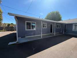 featured image of 2523 Pine Ln Se