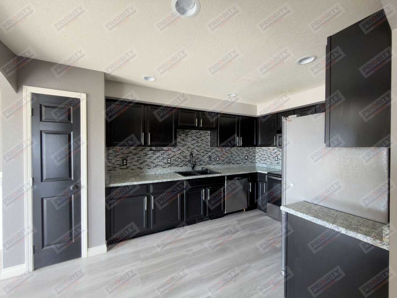 3301 Quacker Ave - Photo 6 of 25