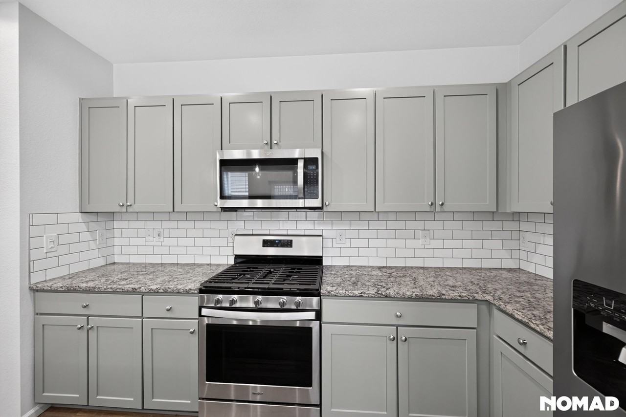 4740 Jasper St - Photo 4 of 36