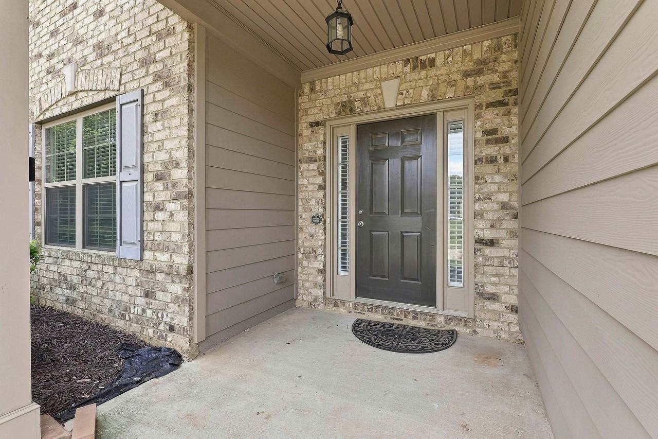 636 Amrose Way - Photo 4 of 24