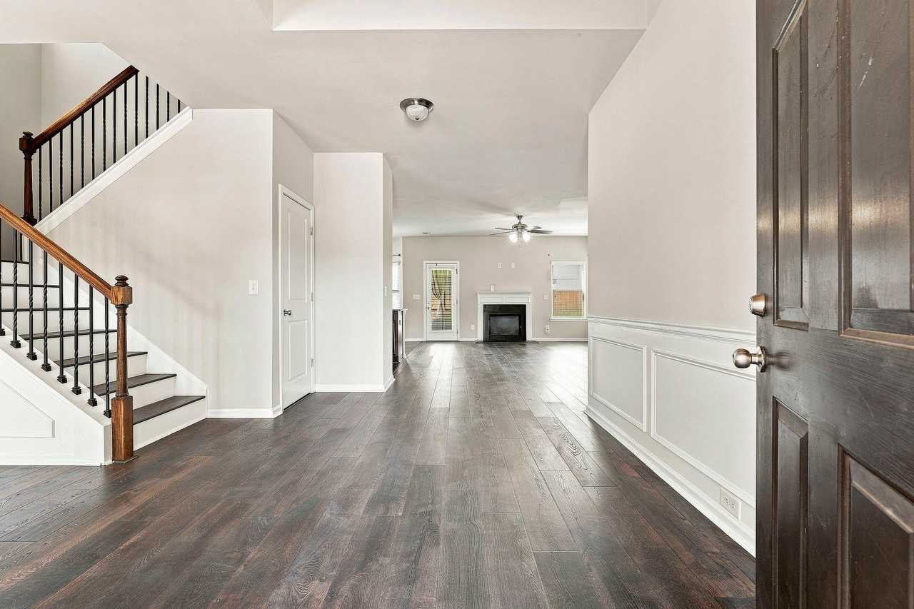 636 Amrose Way - Photo 5 of 24