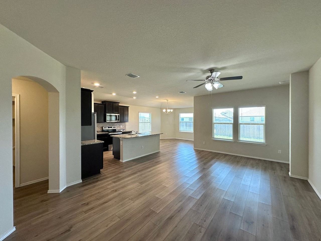 300 Danielle Dr - Photo 2 of 35