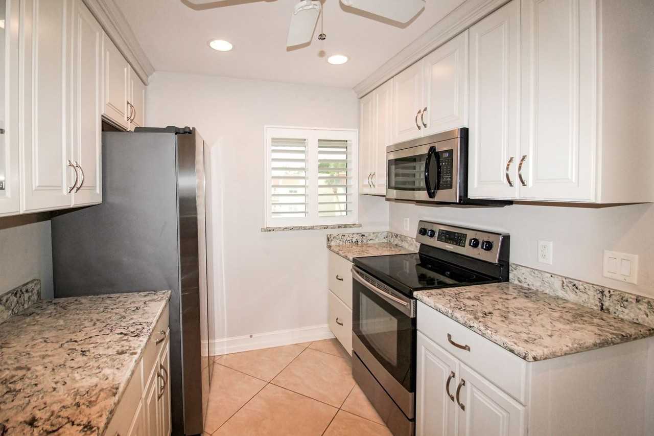 250 Santa Maria St #317 - Photo 3 of 17