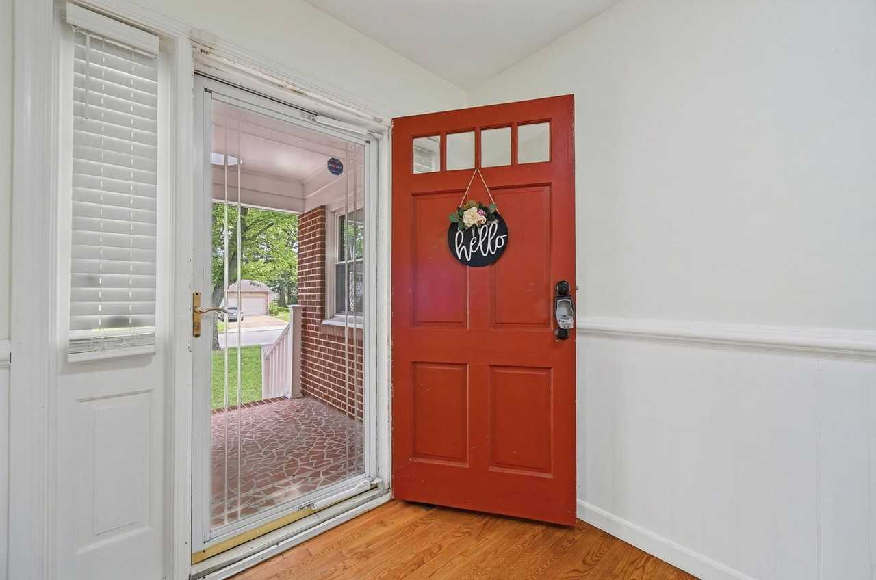 1757 Lafayette Dr - Photo 5 of 42