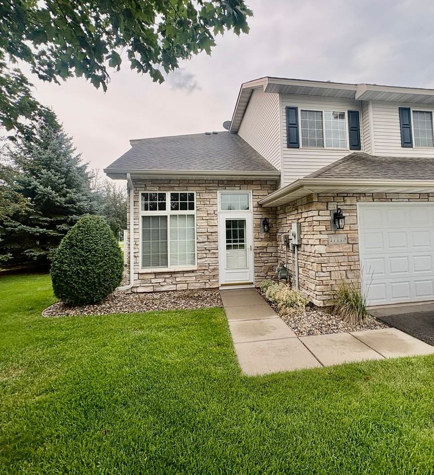 17119 Eastwood Ave - Photo 2 of 22