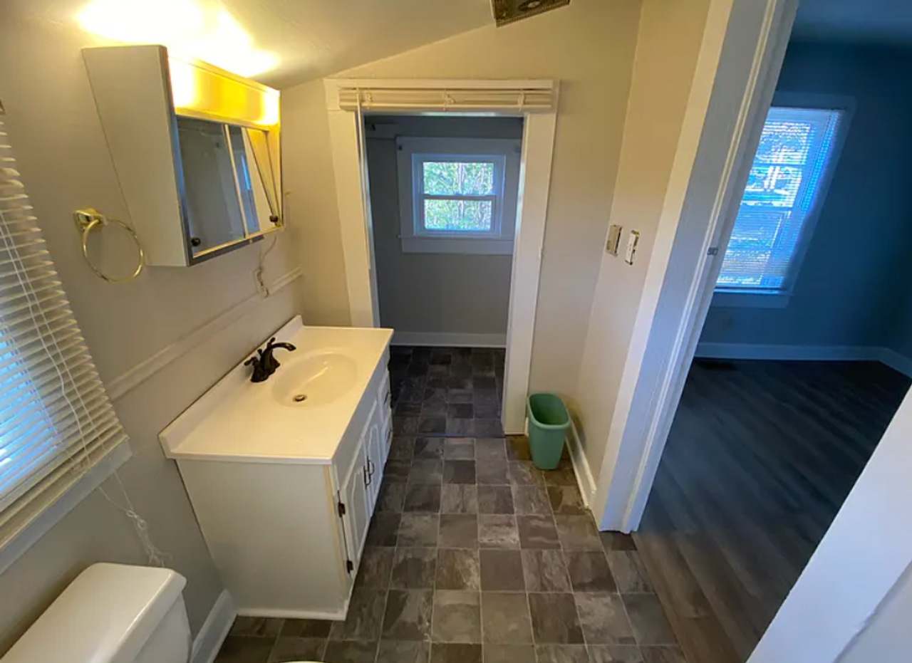105 Lake Ave - Photo 3 of 10