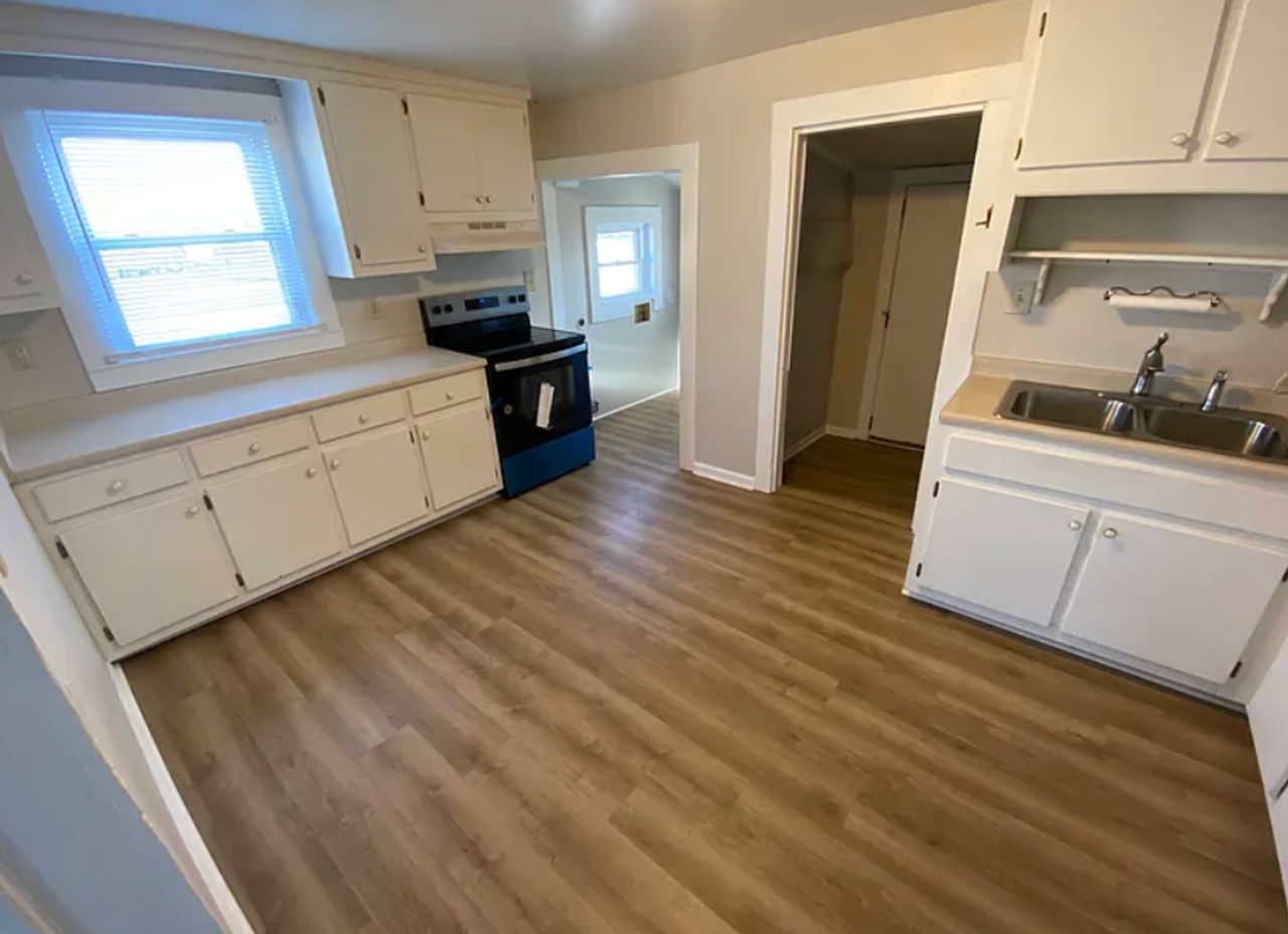105 Lake Ave - Photo 5 of 10