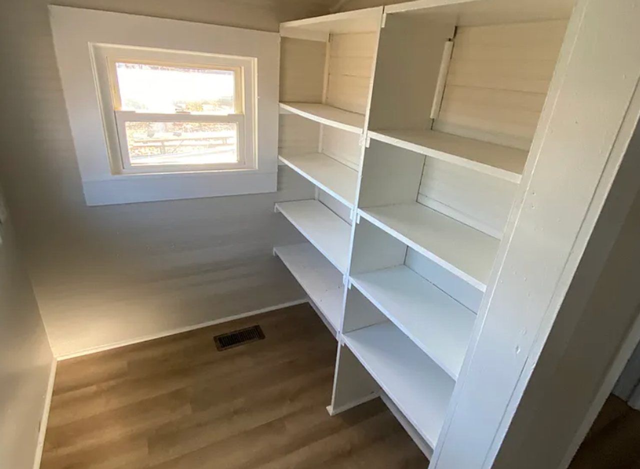 105 Lake Ave - Photo 7 of 10