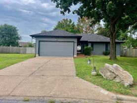 616 E Barbara Ct - Photo 1 of 1