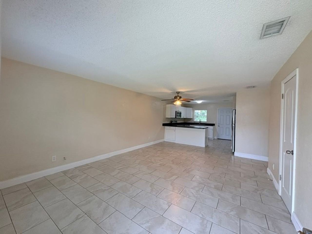 2312 Fern Palm Dr - Photo 3 of 16