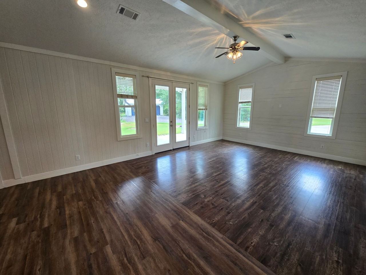 5444 Raymond Stotzer Pkwy - Photo 7 of 22