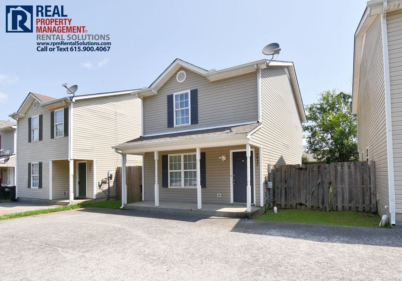 2027 Bradyville Pike - Photo 2 of 21