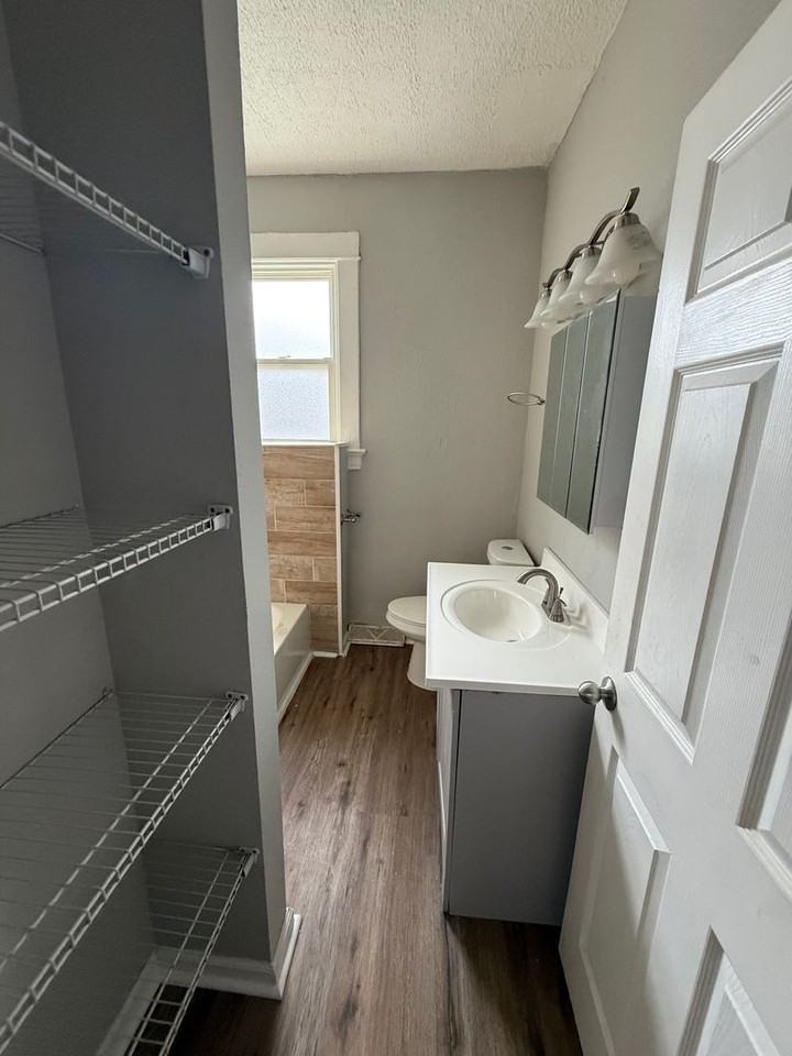 452 Whitelaw Ave - Photo 7 of 7