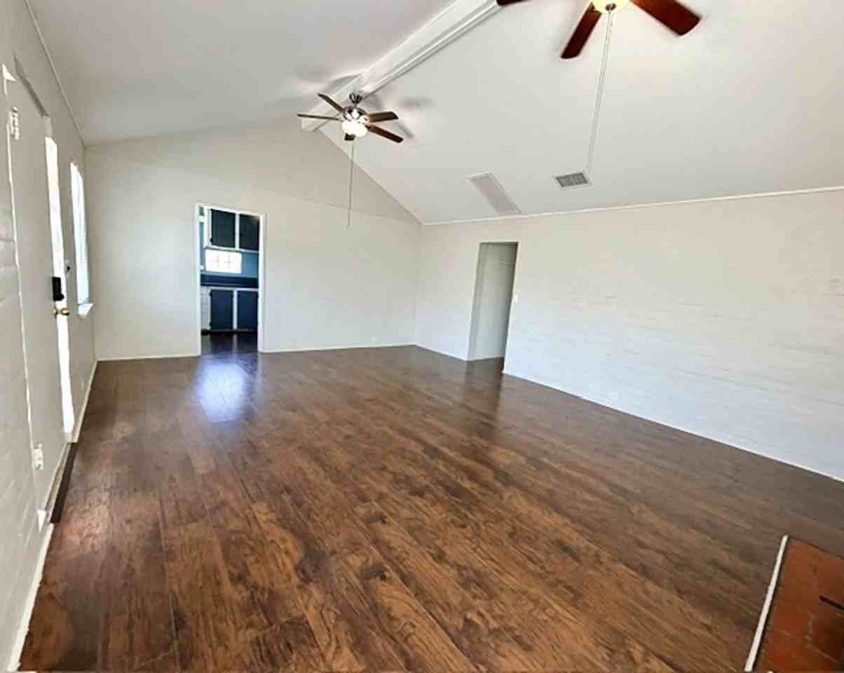 445 E Puente St - Photo 4 of 25