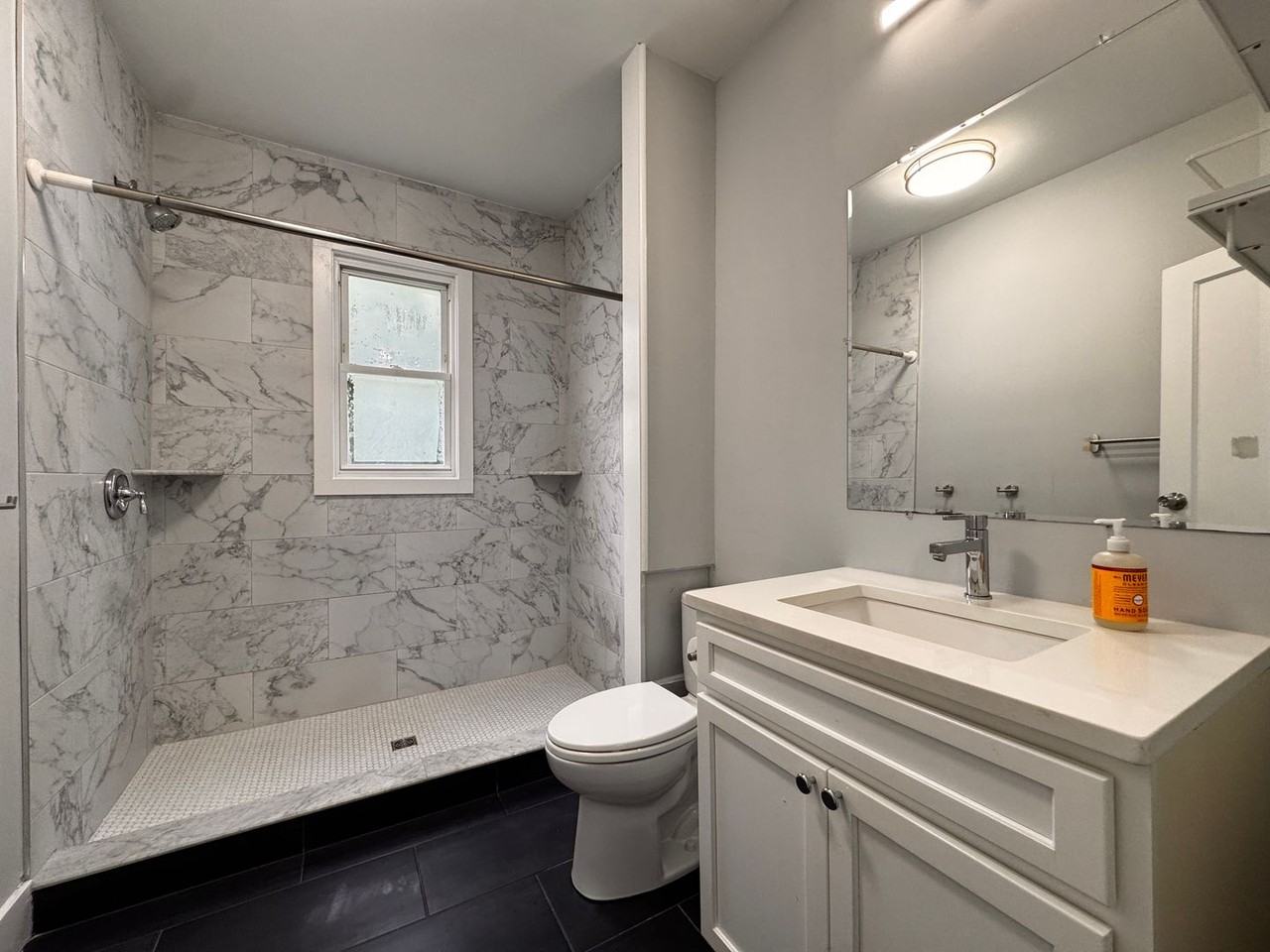 155 Foster St - Photo 3 of 17