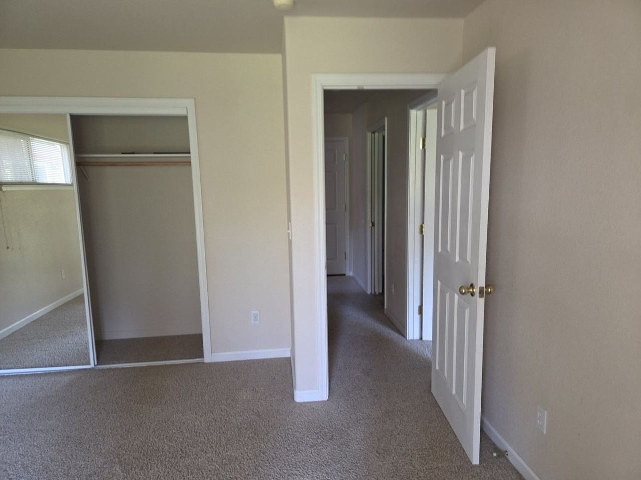 1061 William Ave #C - Photo 2 of 23