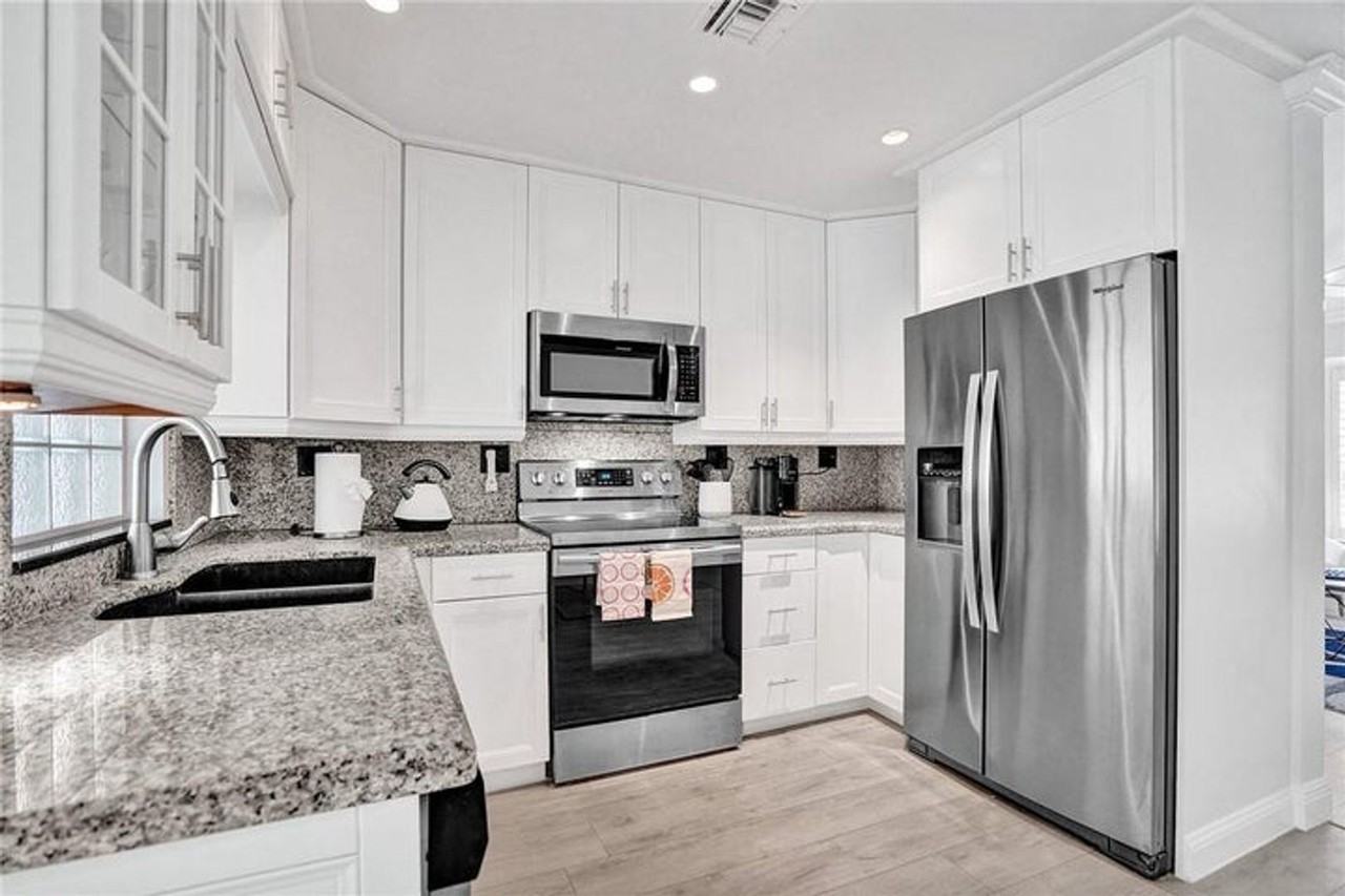 5120 Ne 17th Ave - Photo 3 of 23
