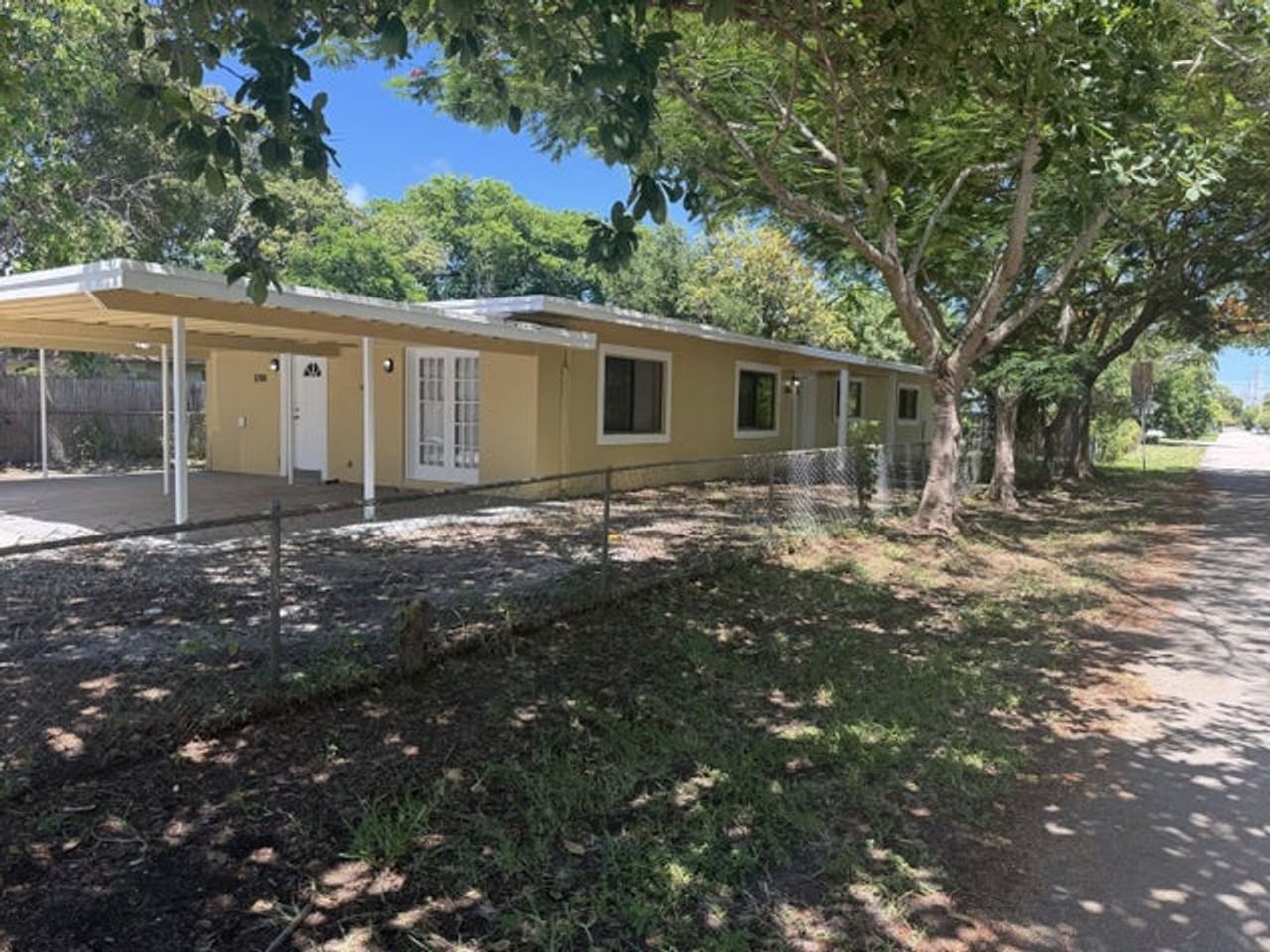 1200 Nw 7th Ter - Photo 6 of 11