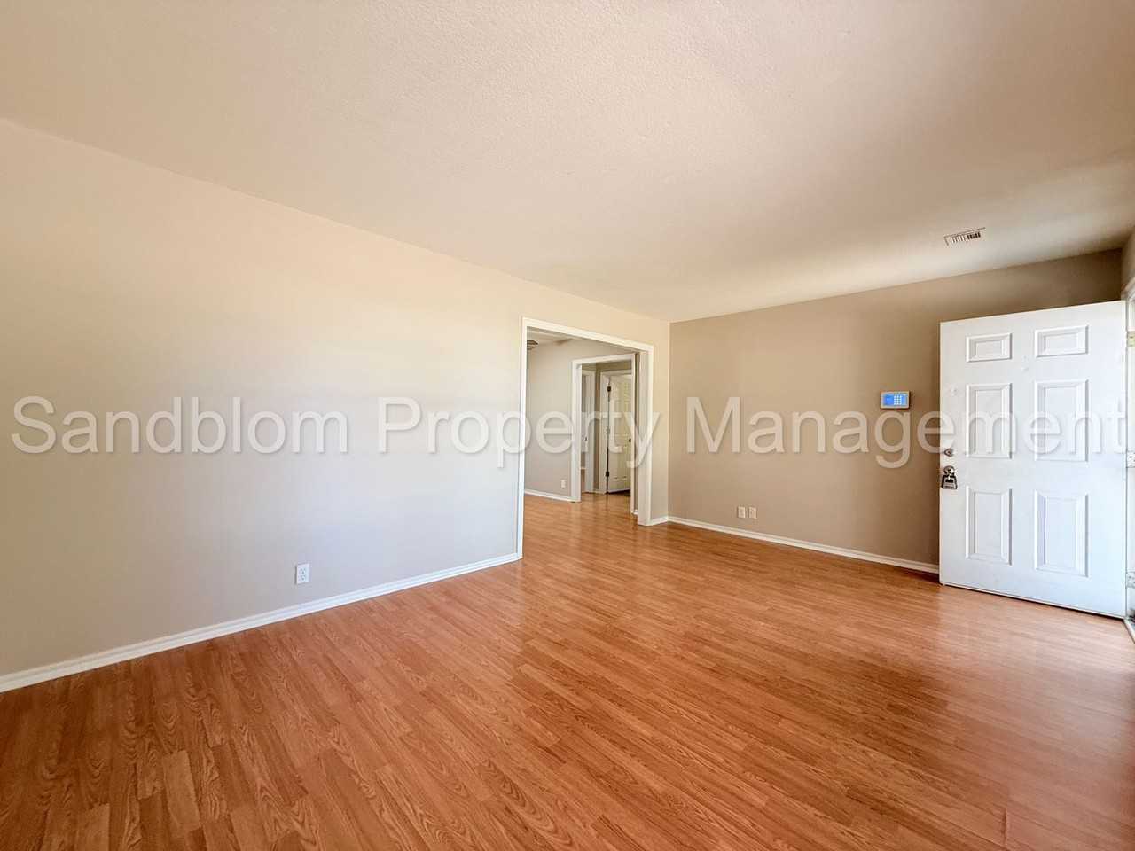 35 S Joplin Ave - Photo 4 of 25