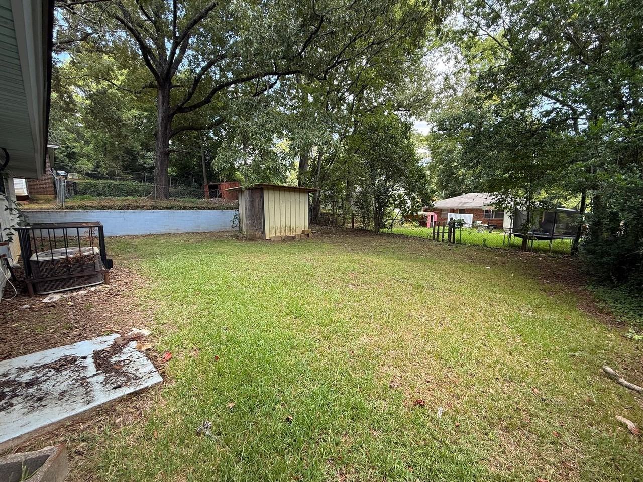 1716 Midway St - Photo 4 of 12