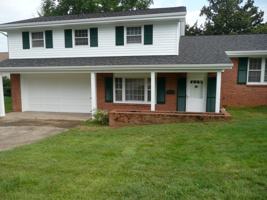 featured image of 1025 Lake St