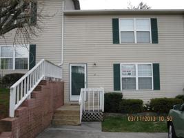 featured image of 1700 Lone Oak Rd
