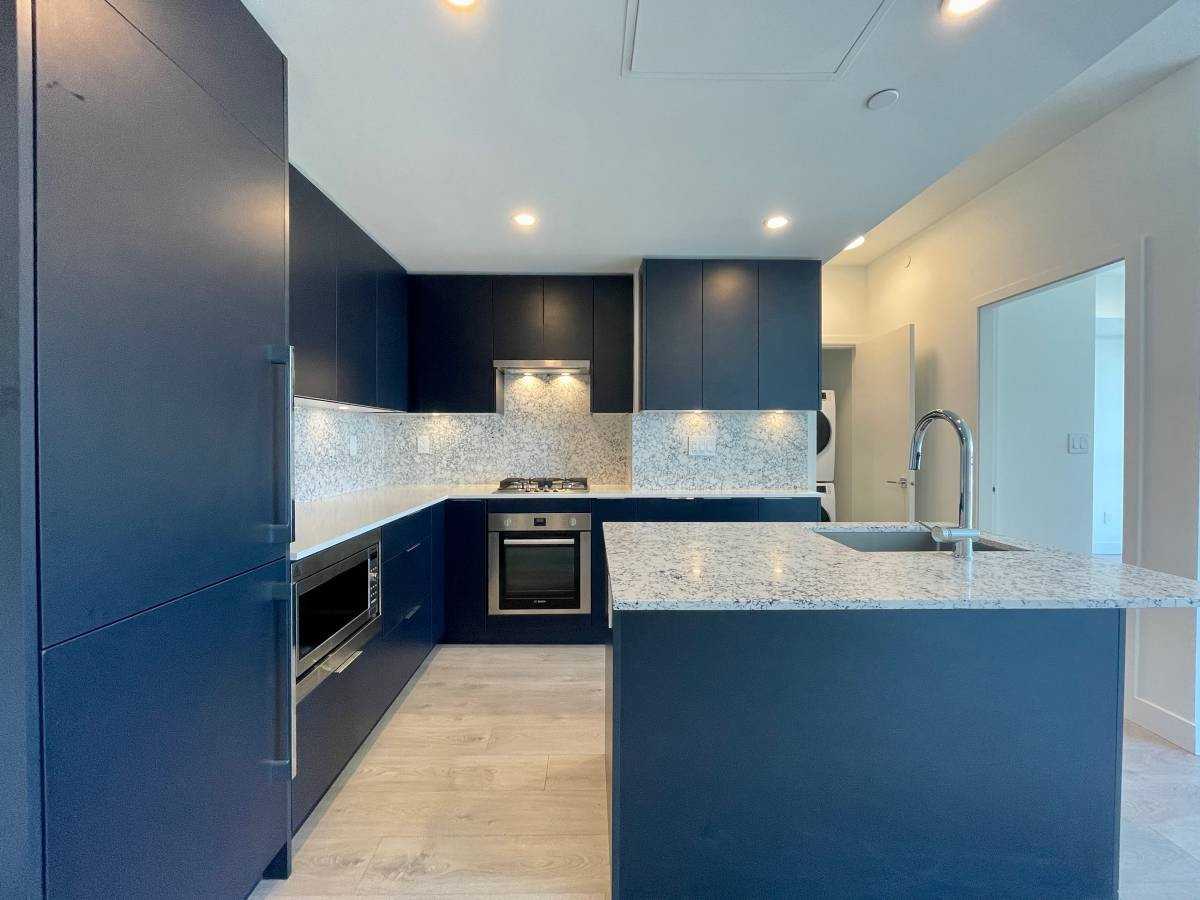 901 Lougheed Highway #1001 - Photo 3 of 15