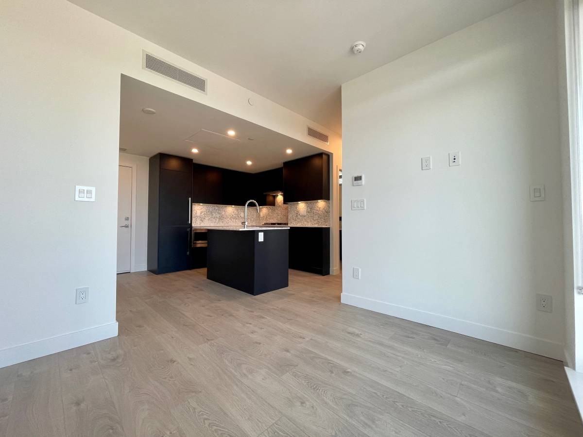 901 Lougheed Highway #1001 - Photo 6 of 15