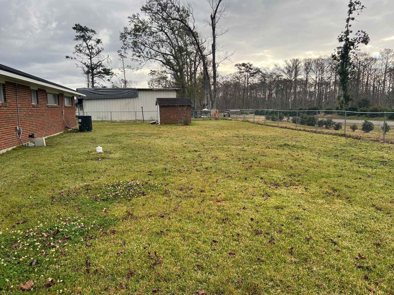 909 Green Rd - Photo 4 of 10