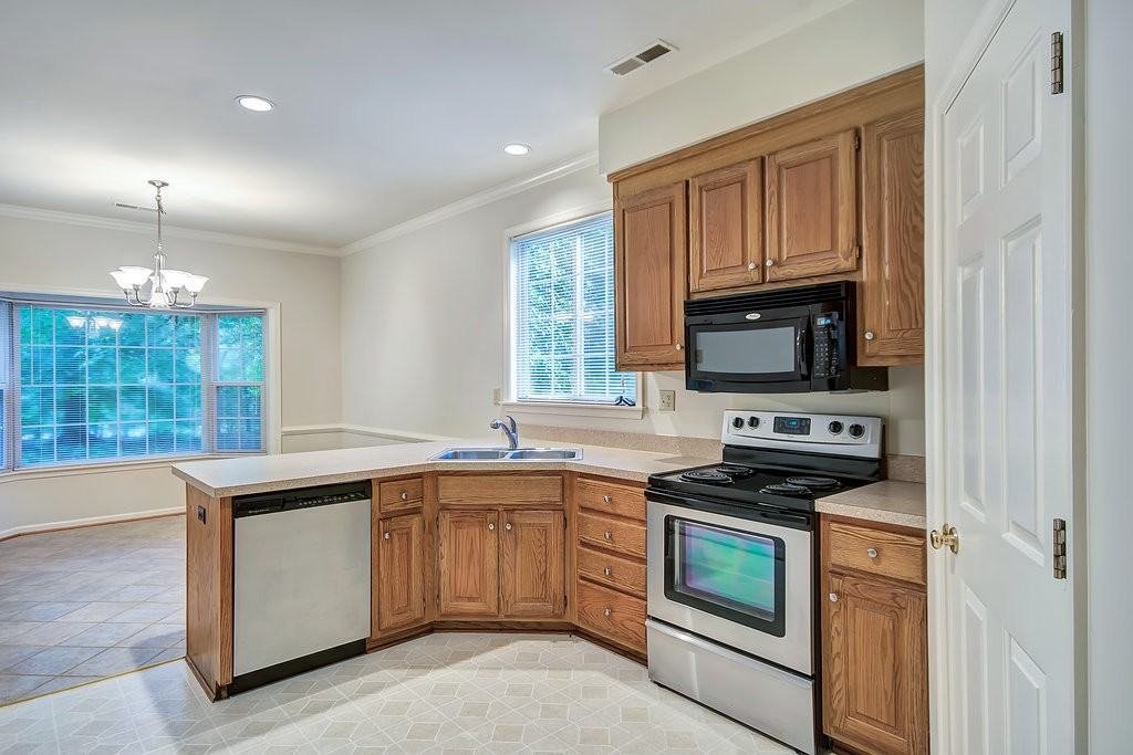1497 Bremerton Ln - Photo 7 of 12