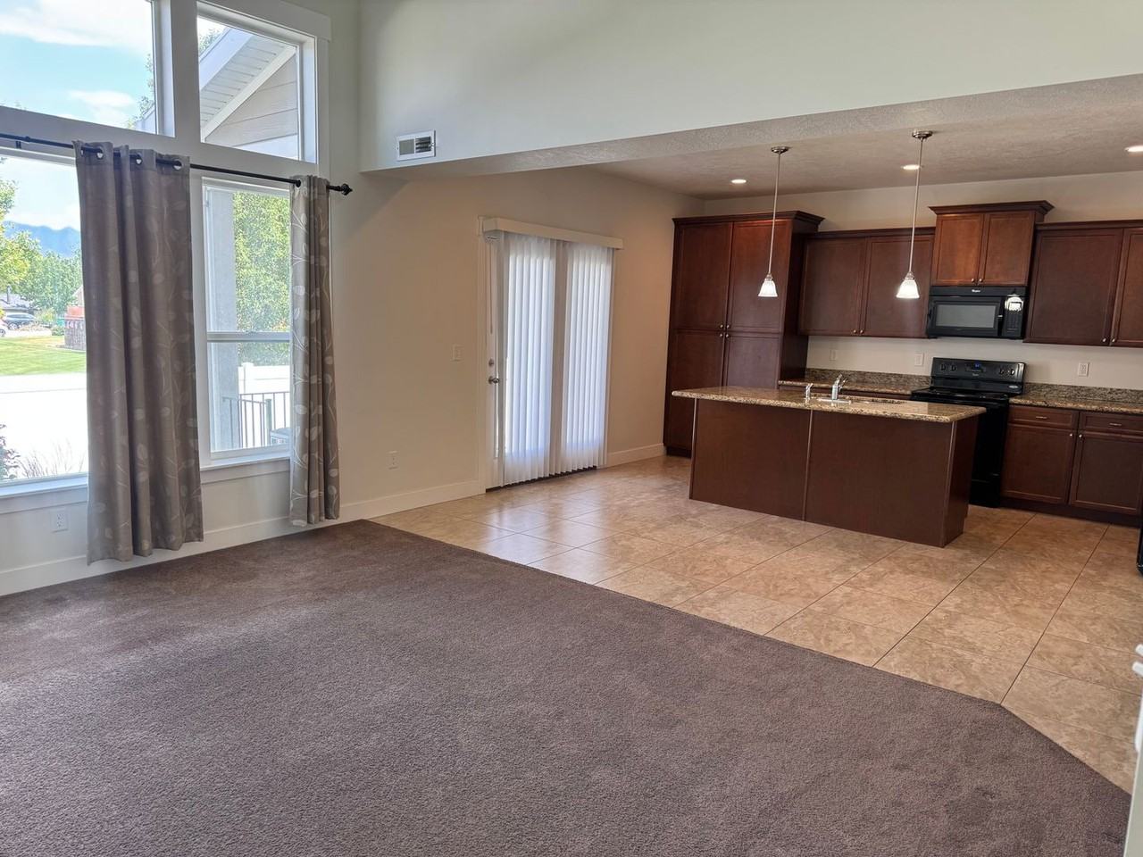 12771 S Park Rim Ct - Photo 3 of 19