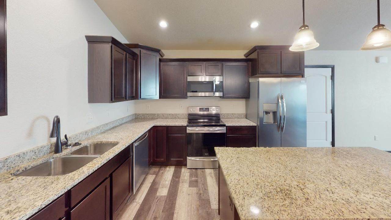 598 Westwind Rd - Photo 4 of 13