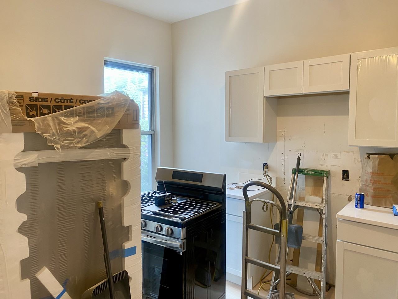 126 Thorndike St #1 - Photo 4 of 13