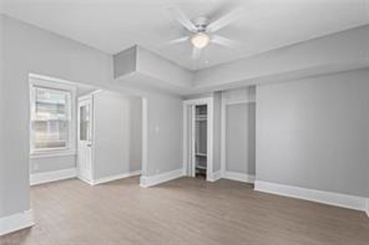 653 29th St #B - Photo 5 of 21