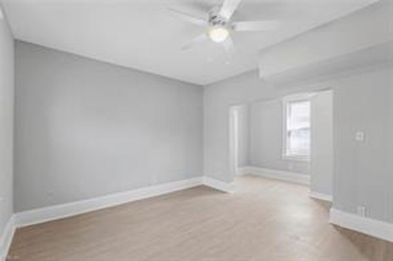 653 29th St #B - Photo 6 of 21