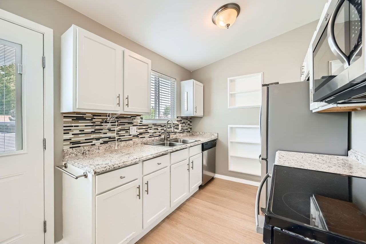 17166 E Nassau Pl - Photo 3 of 32